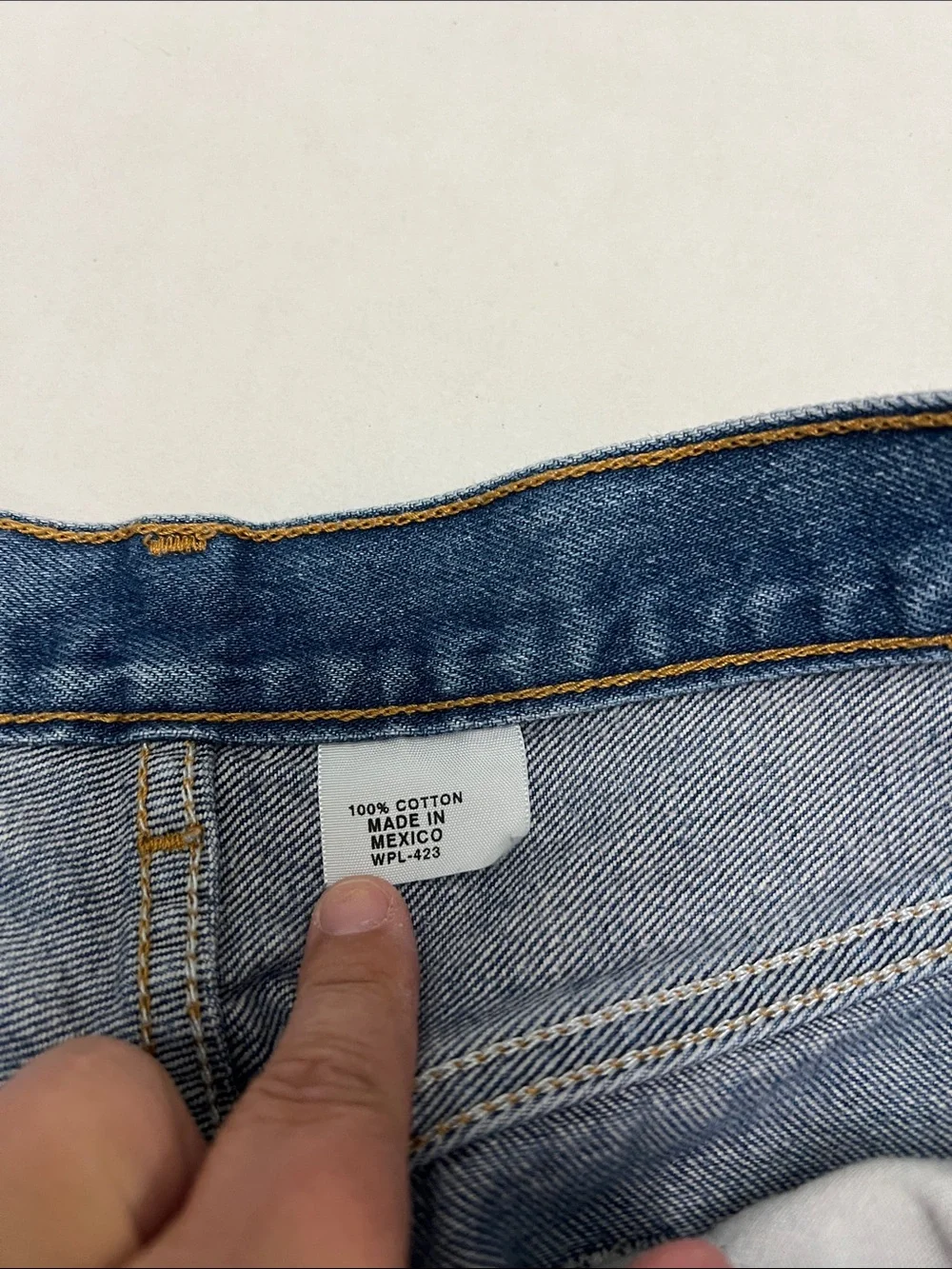 Levi's 501 Original Fit Jeans VTG mid Y2K Men's Medium Wash Distressed Grange